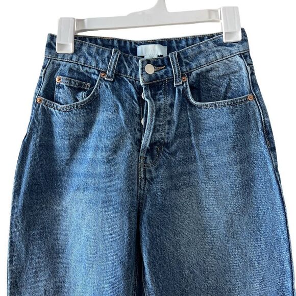 H and M 100% Cotton High Rise Mom Jeans‎ 2 - Picture 3 of 4